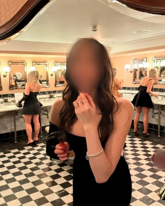Justine - Image 2