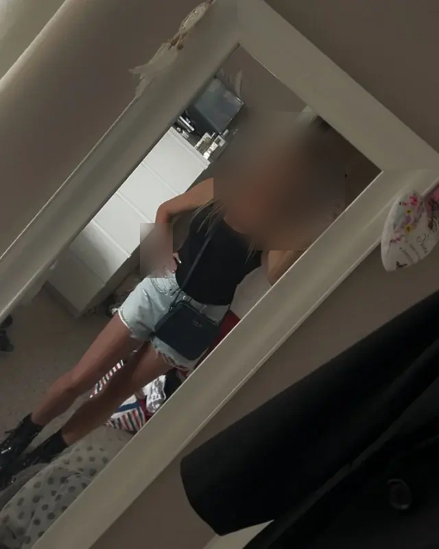 Coralie - Image 2